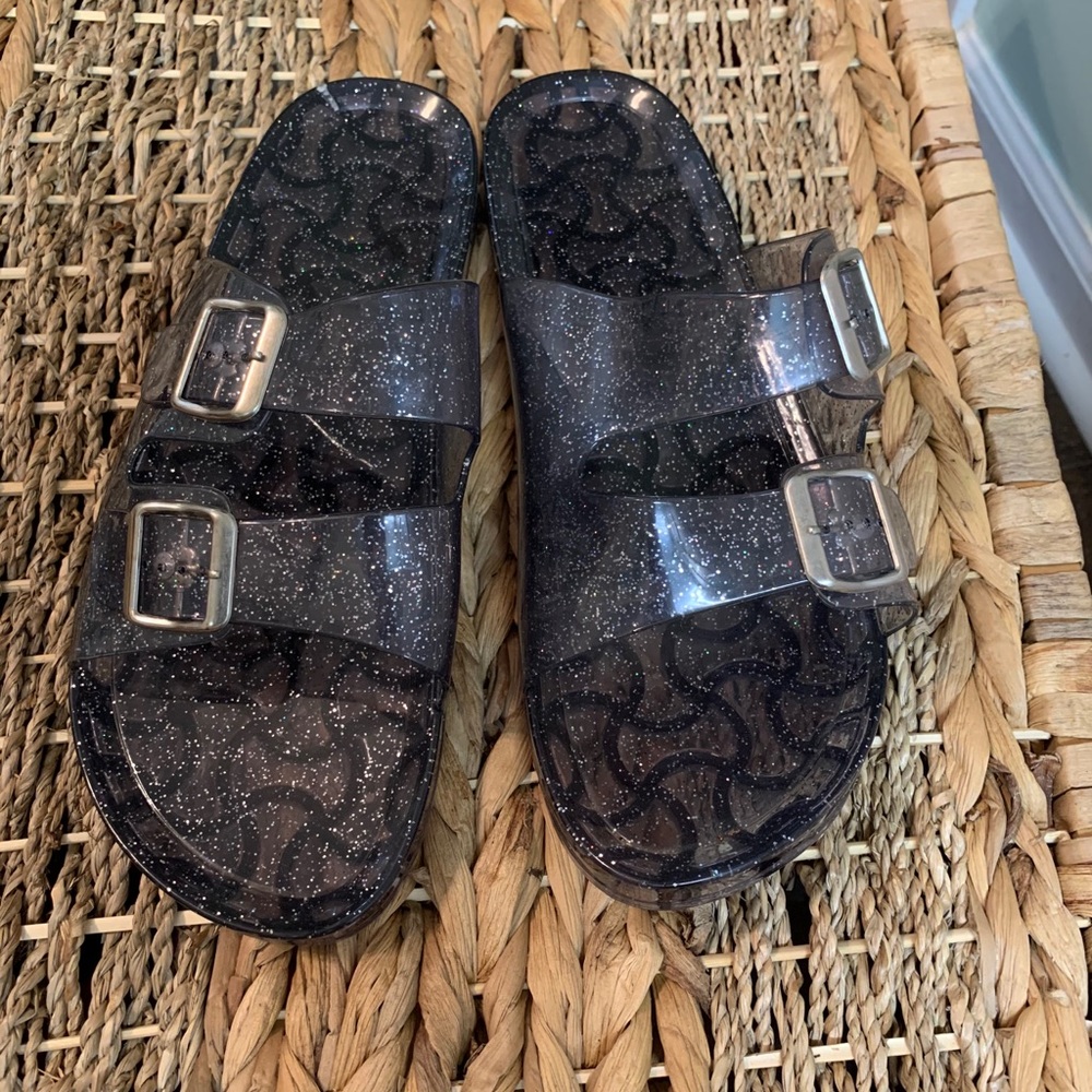 jelly sandals•